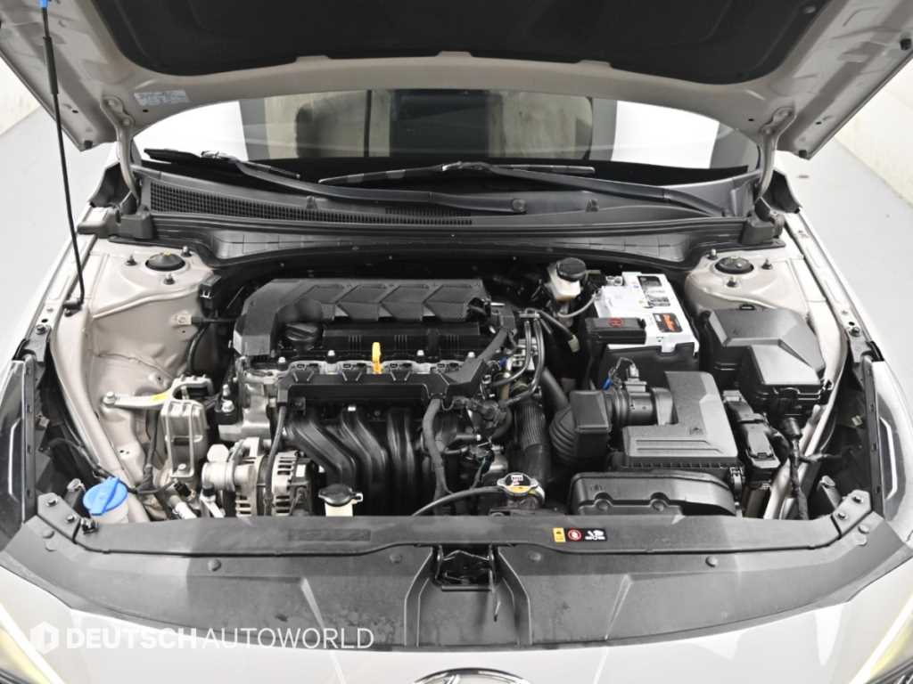 Hyundai Avante — photo 07