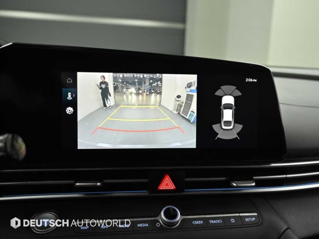 Hyundai Avante — photo 15