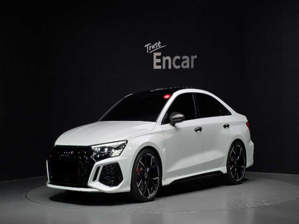 Audi RS3 — photo 01