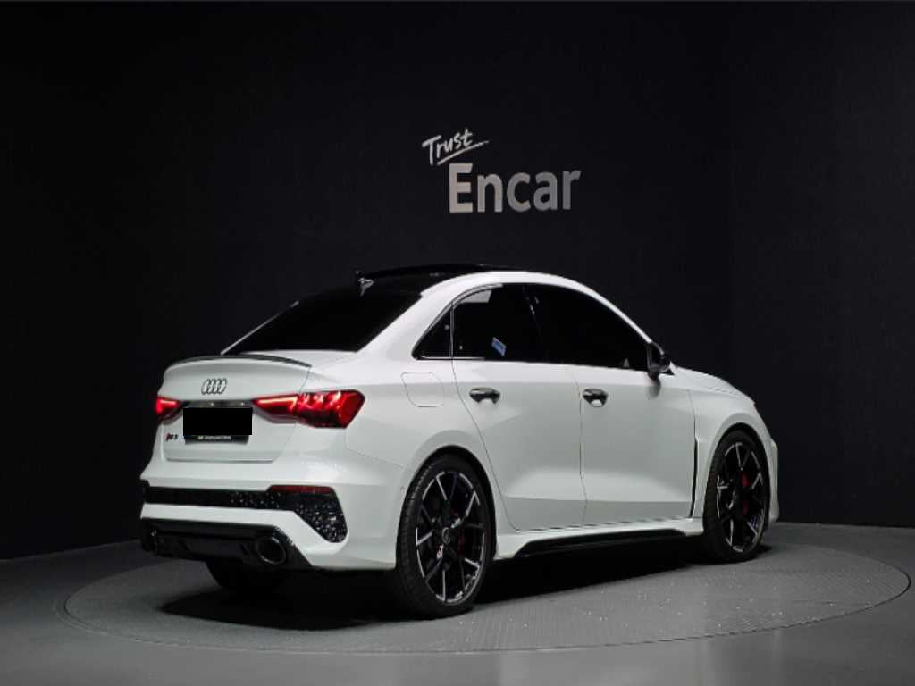 Audi RS3 — photo 02
