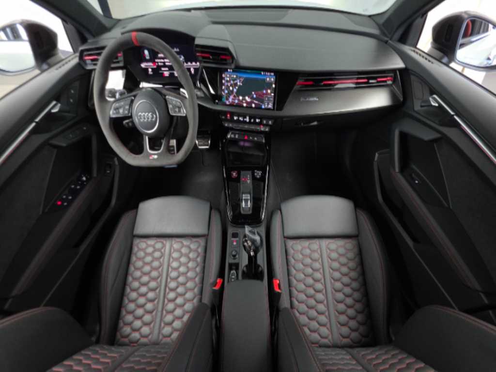 Audi RS3 — photo 06