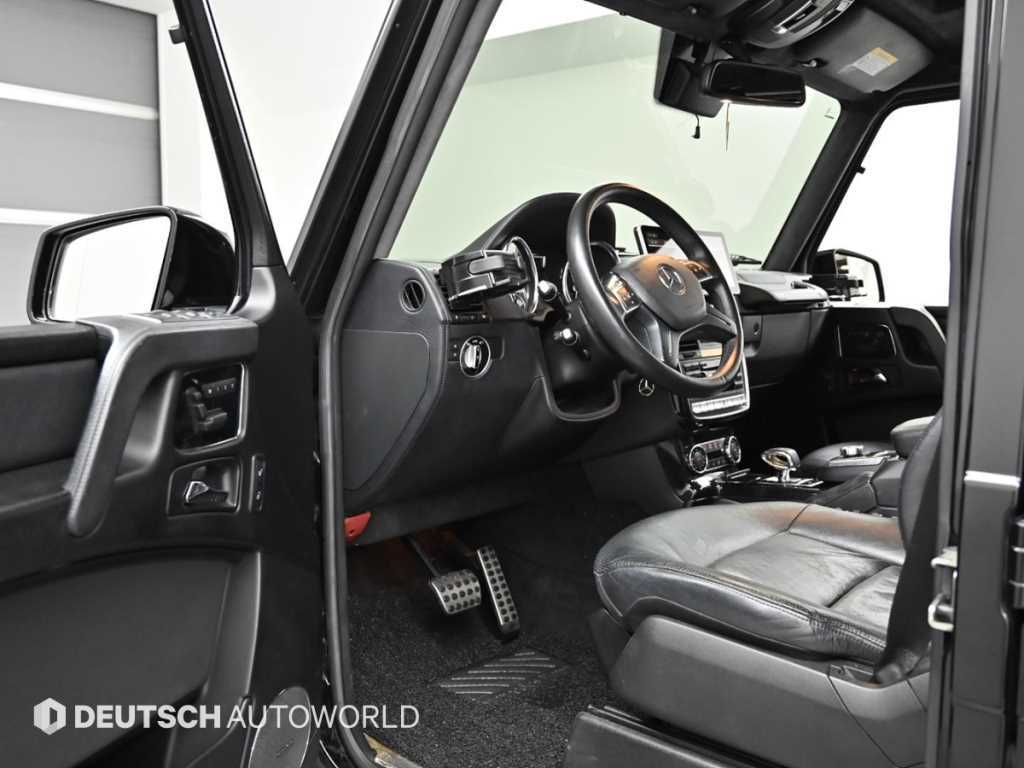 Mercedes-Benz G-Class — photo 11