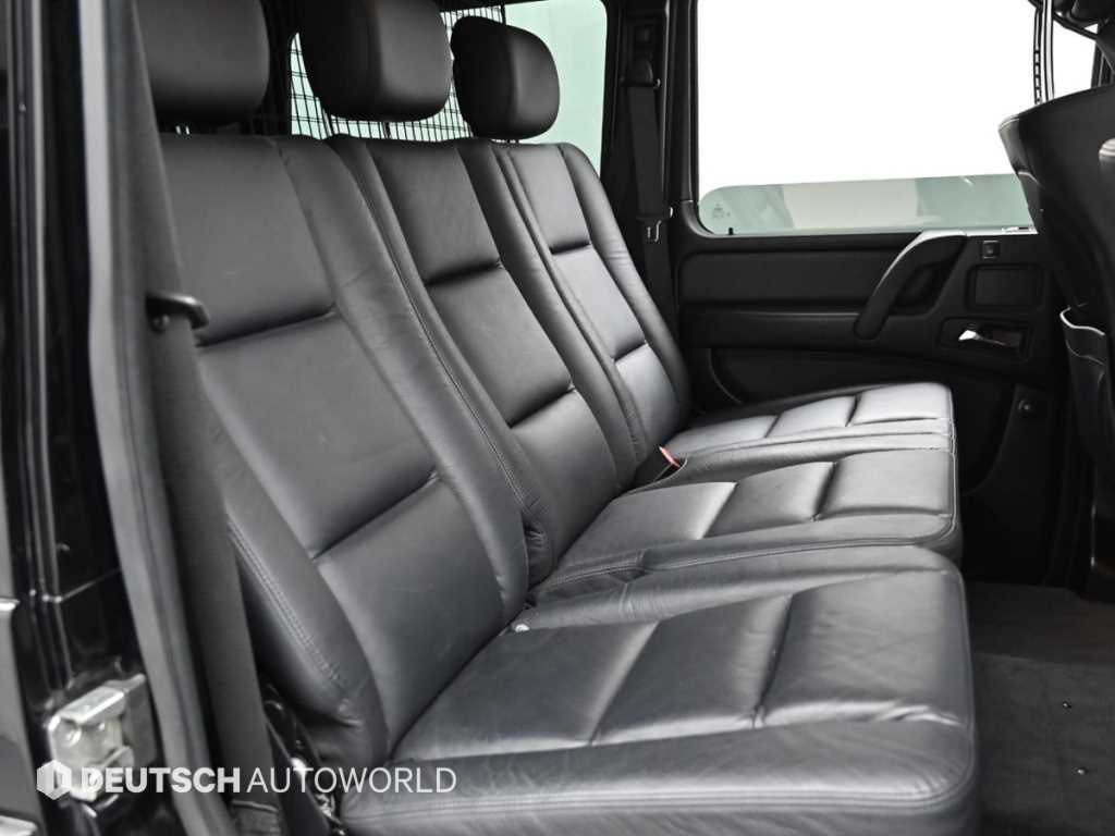 Mercedes-Benz G-Class — photo 12