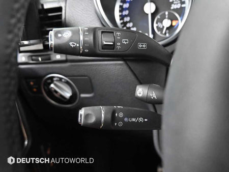 Mercedes-Benz G-Class — photo 17