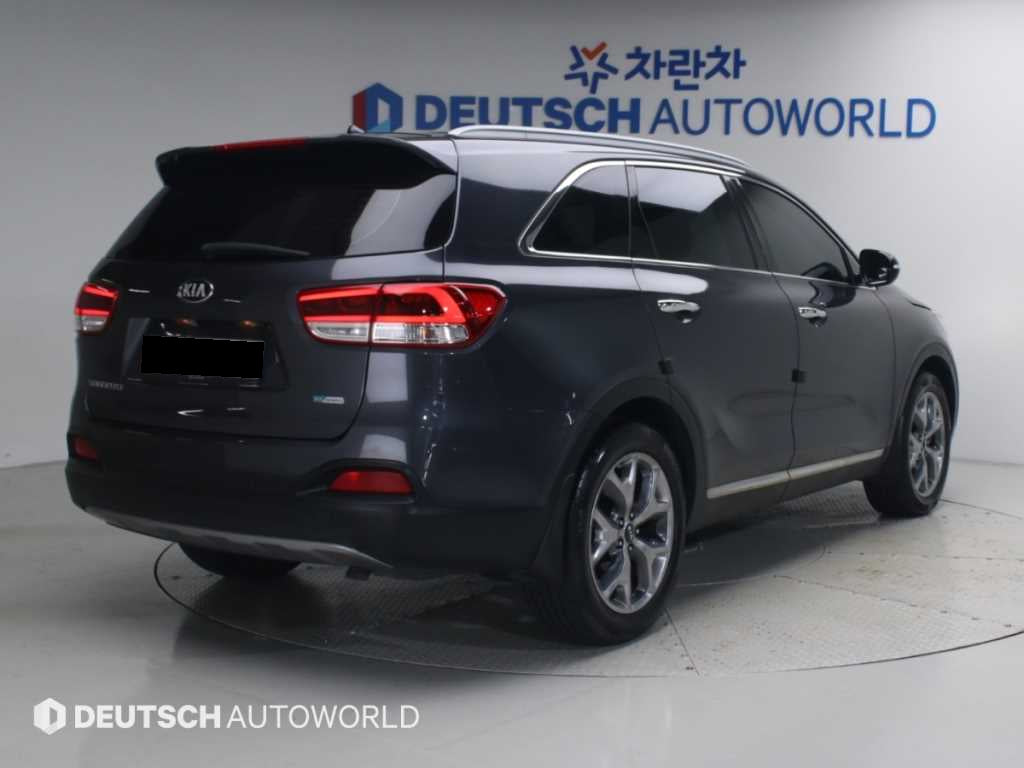 Kia Sorento — photo 02