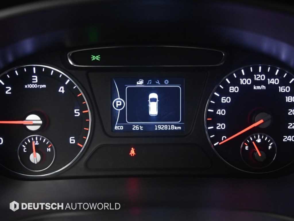 Kia Sorento — photo 08