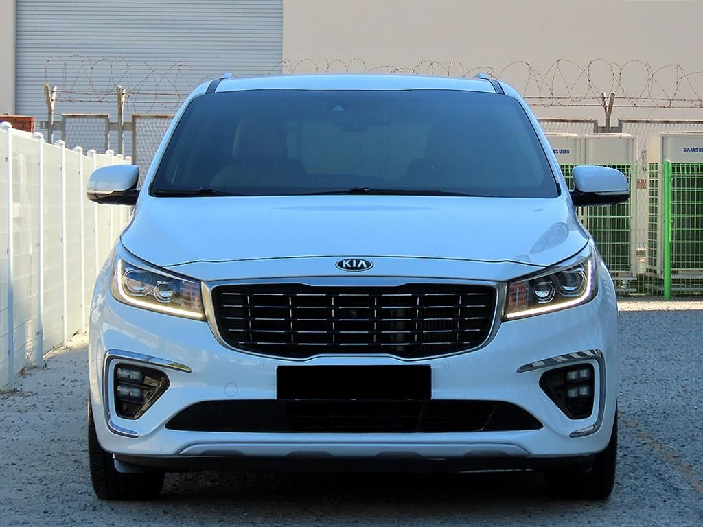 Kia Carnival — photo 01