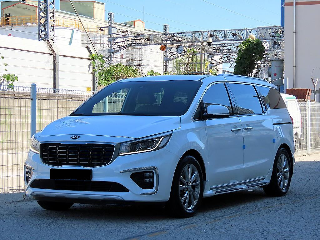 Kia Carnival — photo 02
