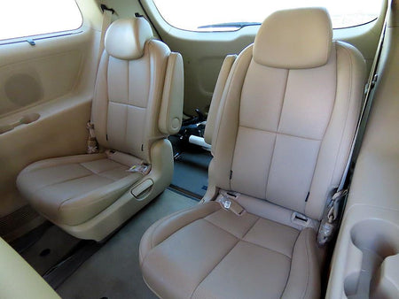 Kia Carnival — photo 07