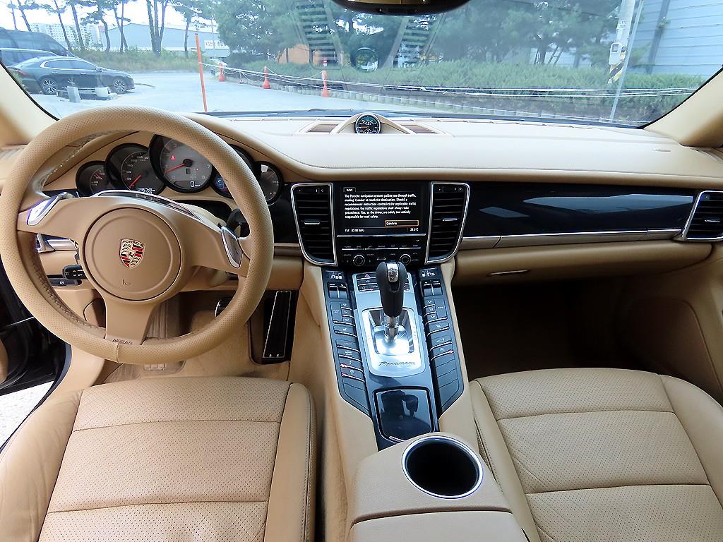 Porsche Panamera — photo 07