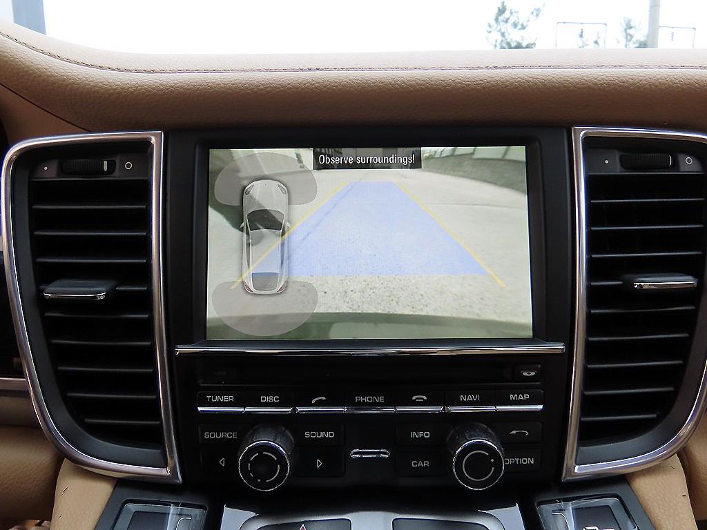 Porsche Panamera — photo 14