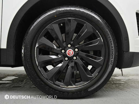 Jaguar E-PACE — photo 05