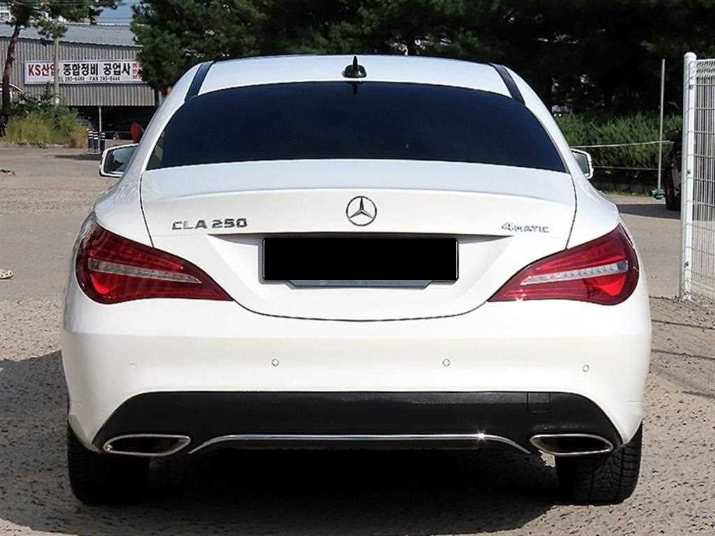 Mercedes-Benz CLA-Class — photo 04