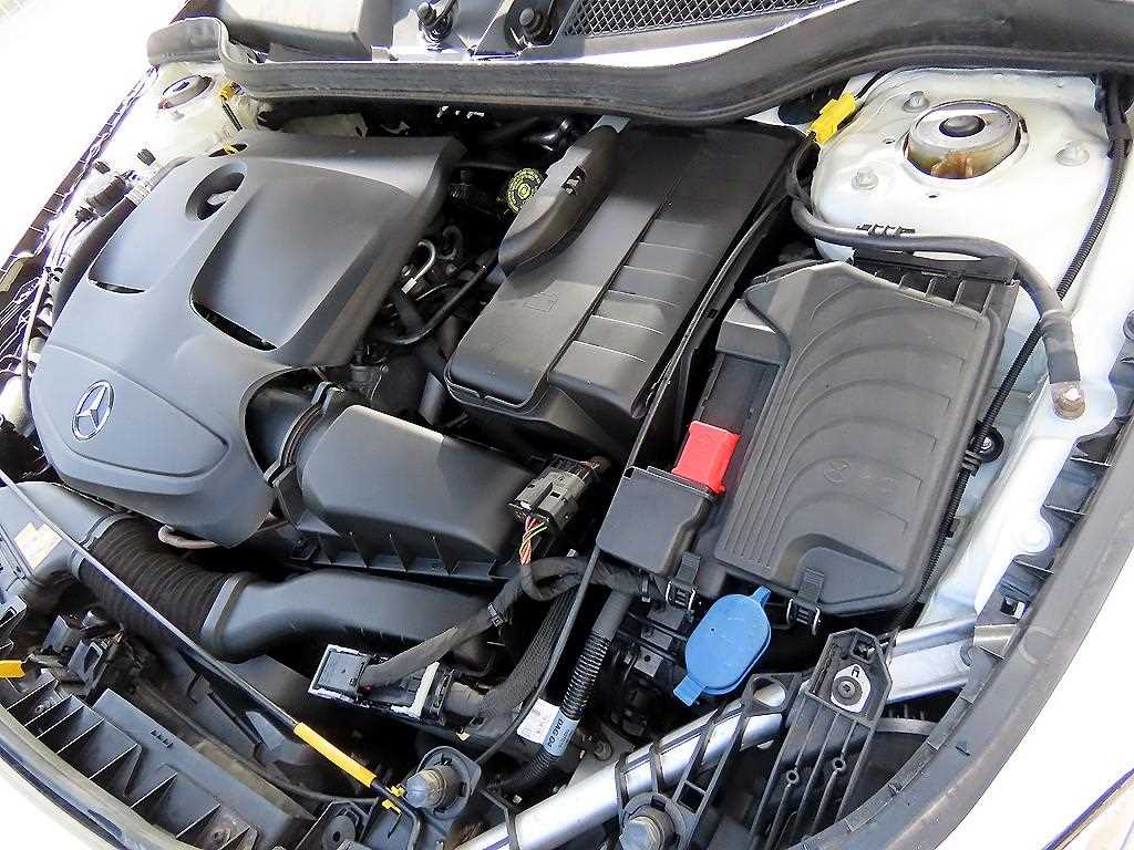 Mercedes-Benz CLA-Class — photo 19