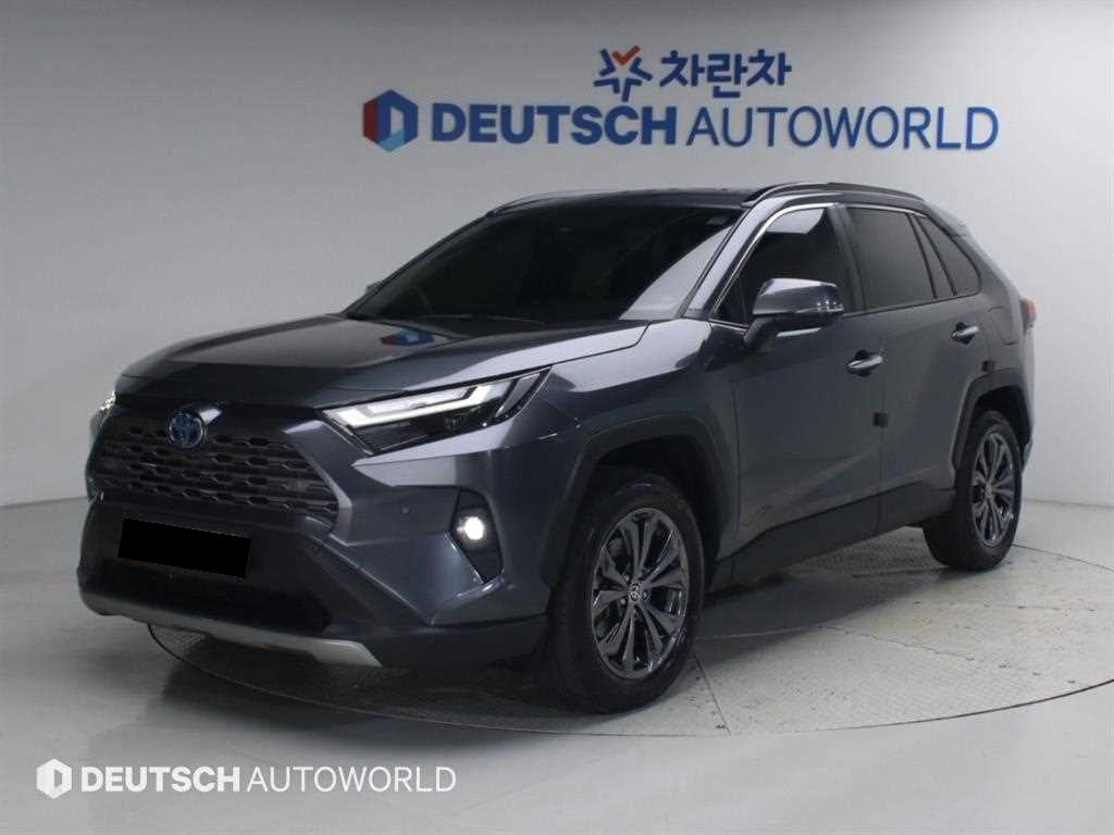 Toyota RAV4 — photo 01