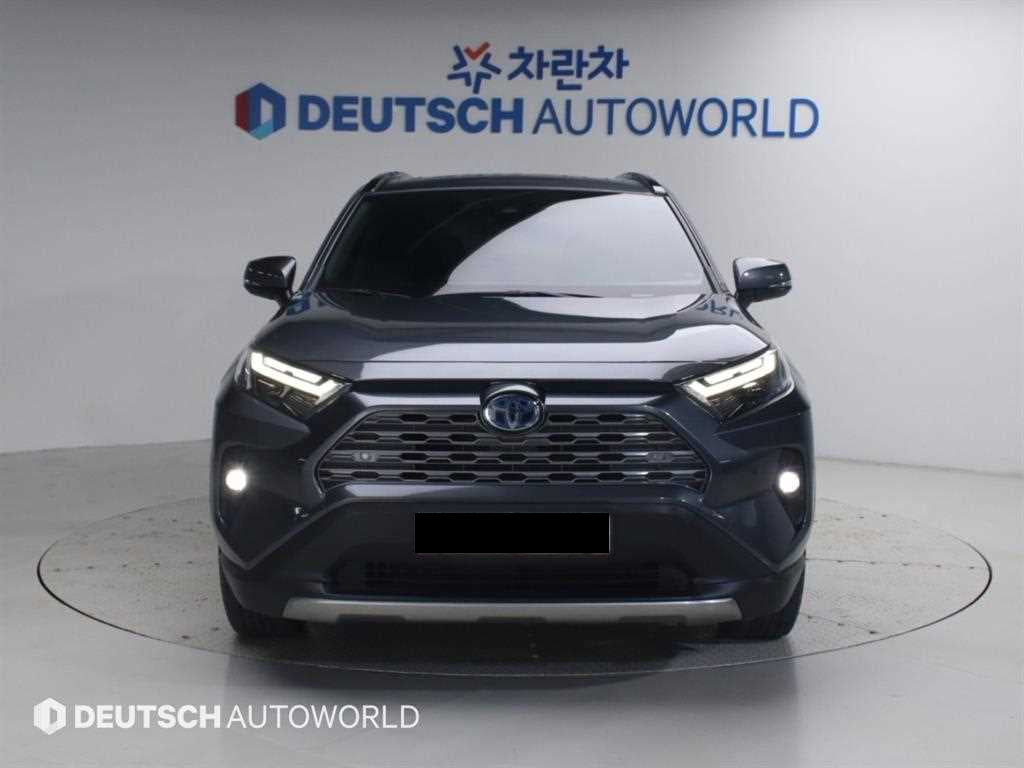 Toyota RAV4 — photo 03