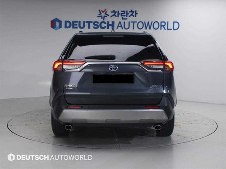 Toyota RAV4 — photo 04