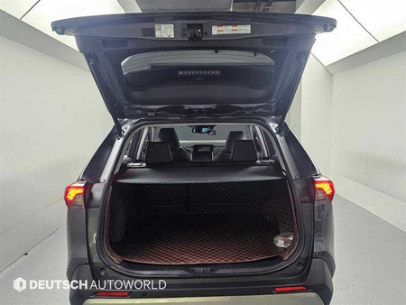 Toyota RAV4 — photo 19