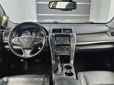 Toyota Camry — photo 07