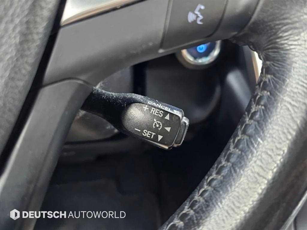 Toyota Camry — photo 17