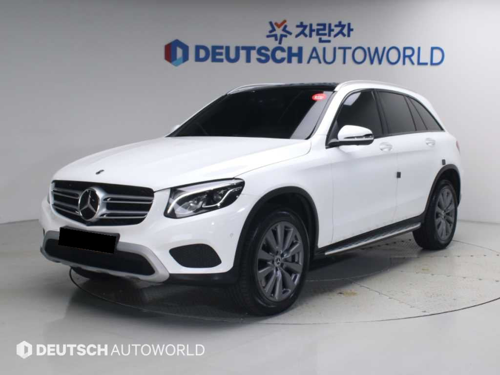 Mercedes-Benz GLC-Class — photo 01