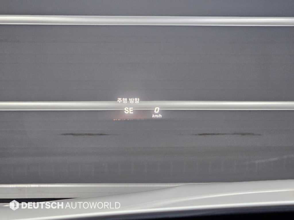 Mercedes-Benz GLC-Class — photo 17