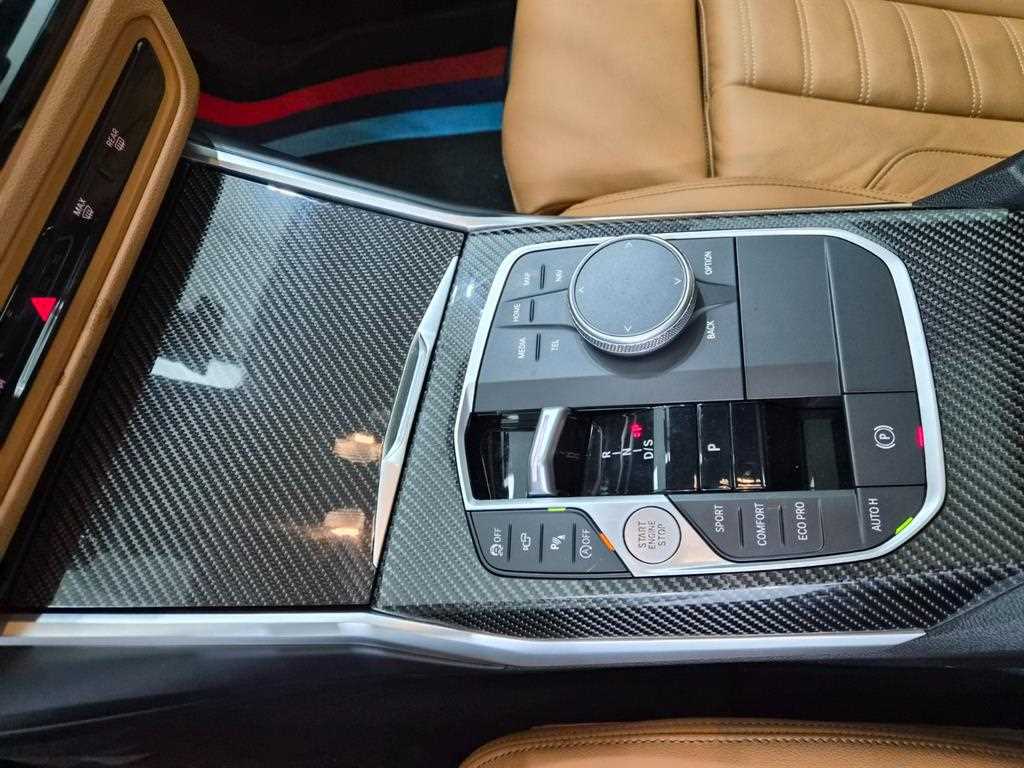 BMW 3-Series — photo 14