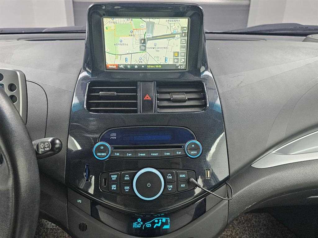 CHEVROLET Spark — photo 07
