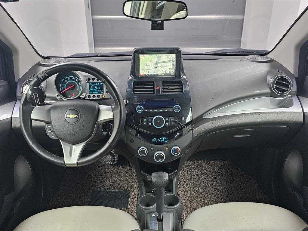 CHEVROLET Spark — photo 14
