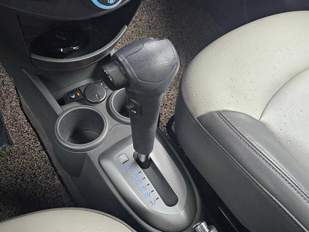 CHEVROLET Spark — photo 15