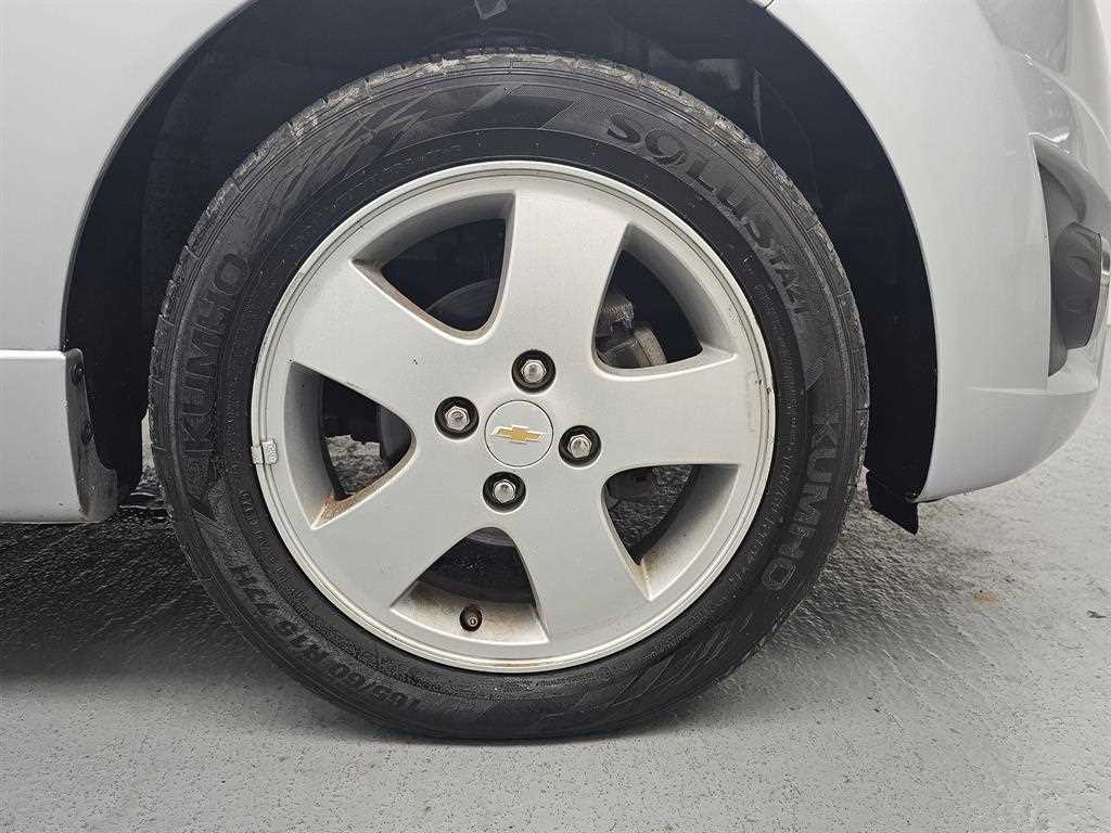 CHEVROLET Spark — photo 18