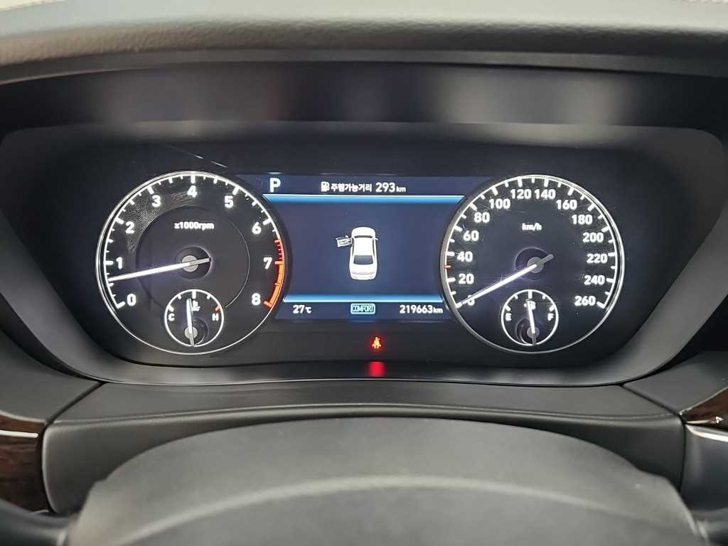 Genesis G90 — photo 06