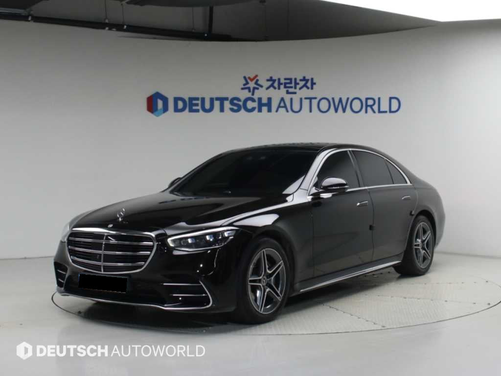 Mercedes-Benz S-Class — photo 01