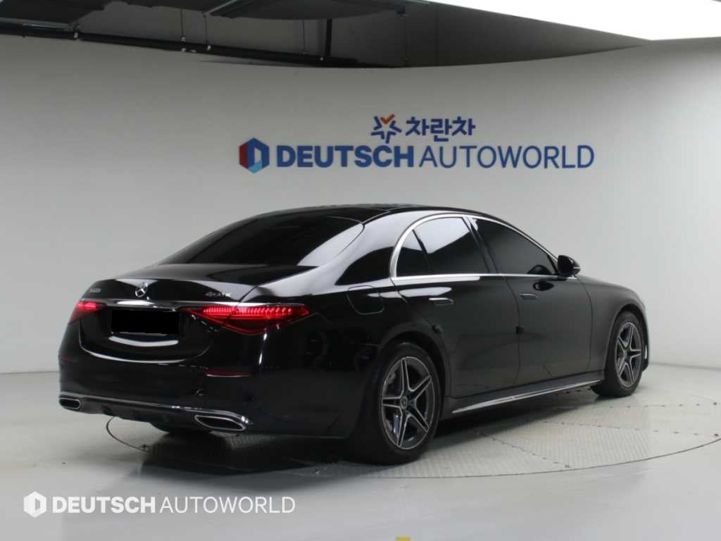Mercedes-Benz S-Class — photo 02