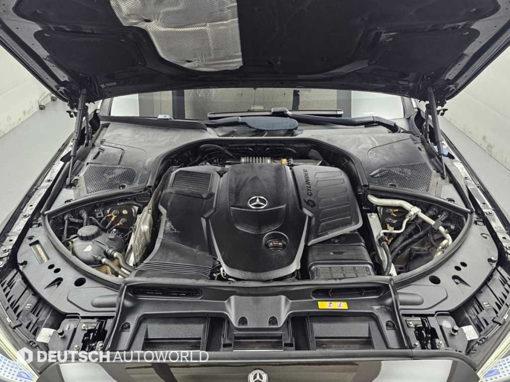 Mercedes-Benz S-Class — photo 06
