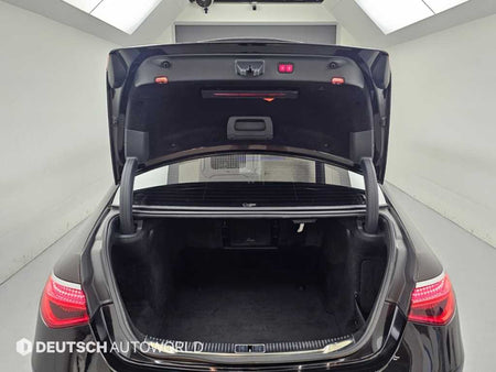 Mercedes-Benz S-Class — photo 19