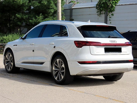 Audi e-tron — photo 03