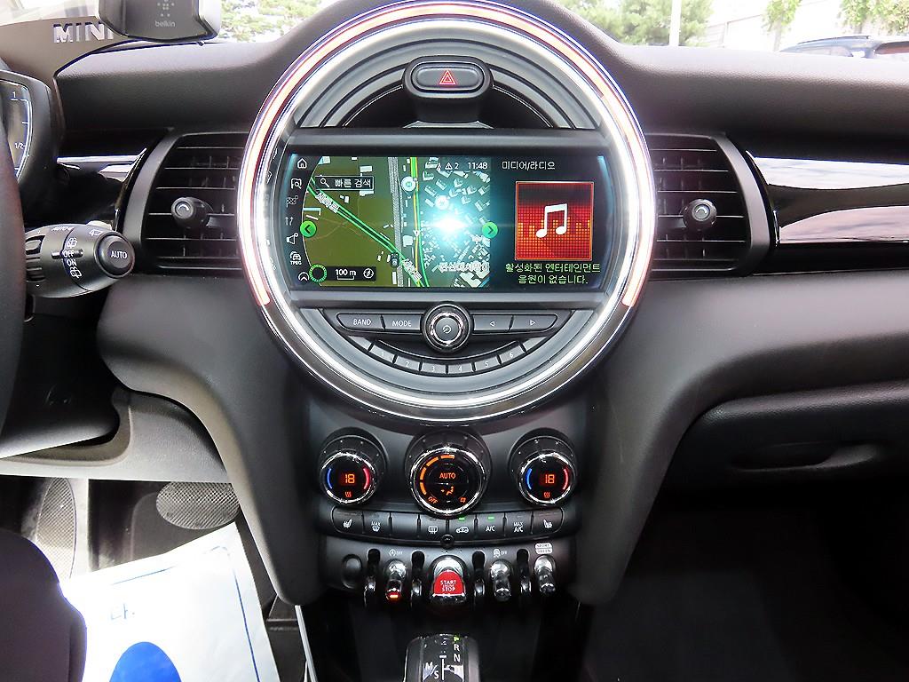 Mini Cooper — photo 13