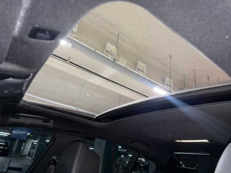 BMW 5-Series — photo 12