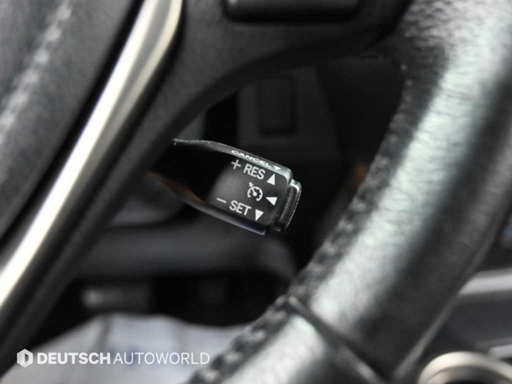 Toyota RAV4 — photo 17