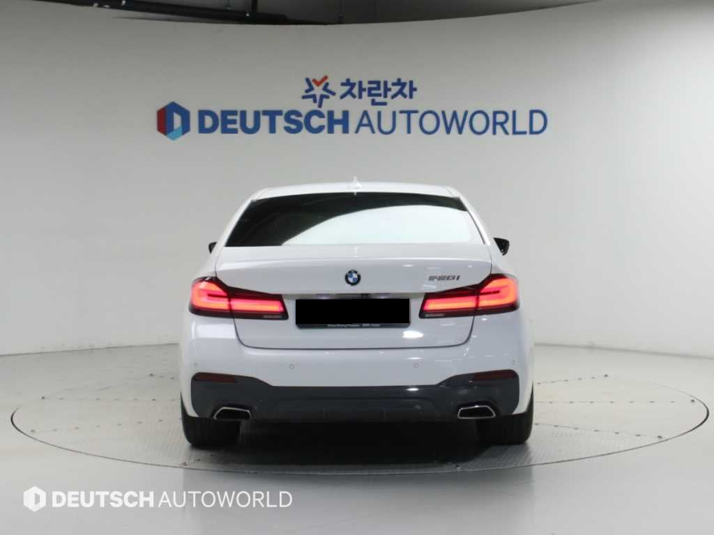 BMW 5-Series — photo 03