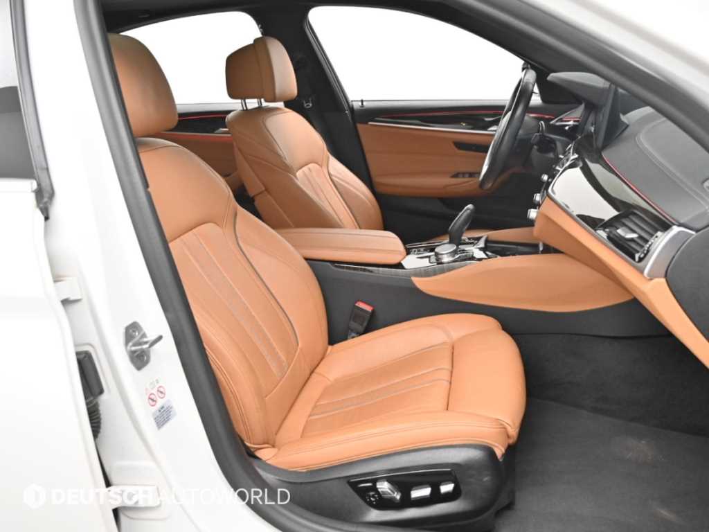 BMW 5-Series — photo 10