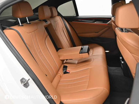 BMW 5-Series — photo 12