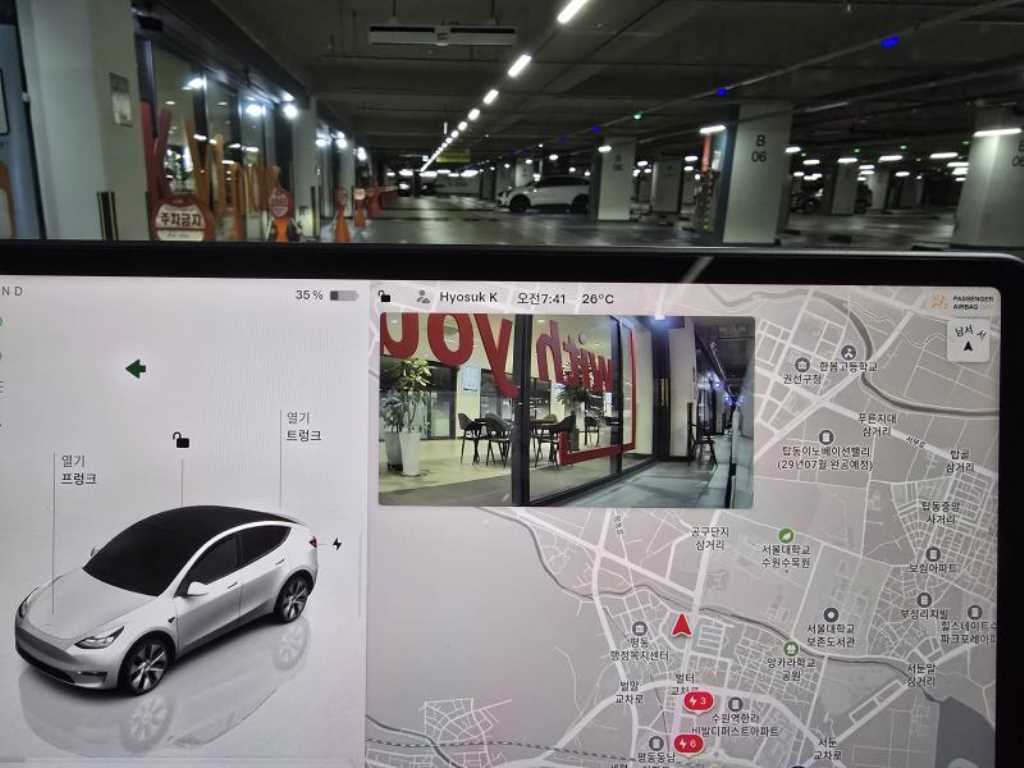 Tesla Model Y — photo 14