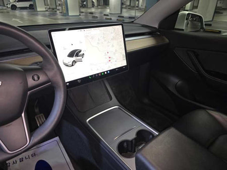 Tesla Model Y — photo 16