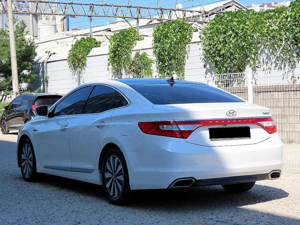 Hyundai Grandeur — photo 03
