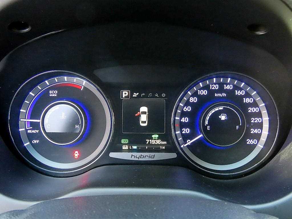 Hyundai Grandeur — photo 09