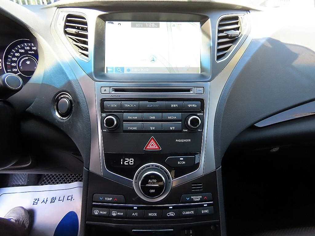 Hyundai Grandeur — photo 13