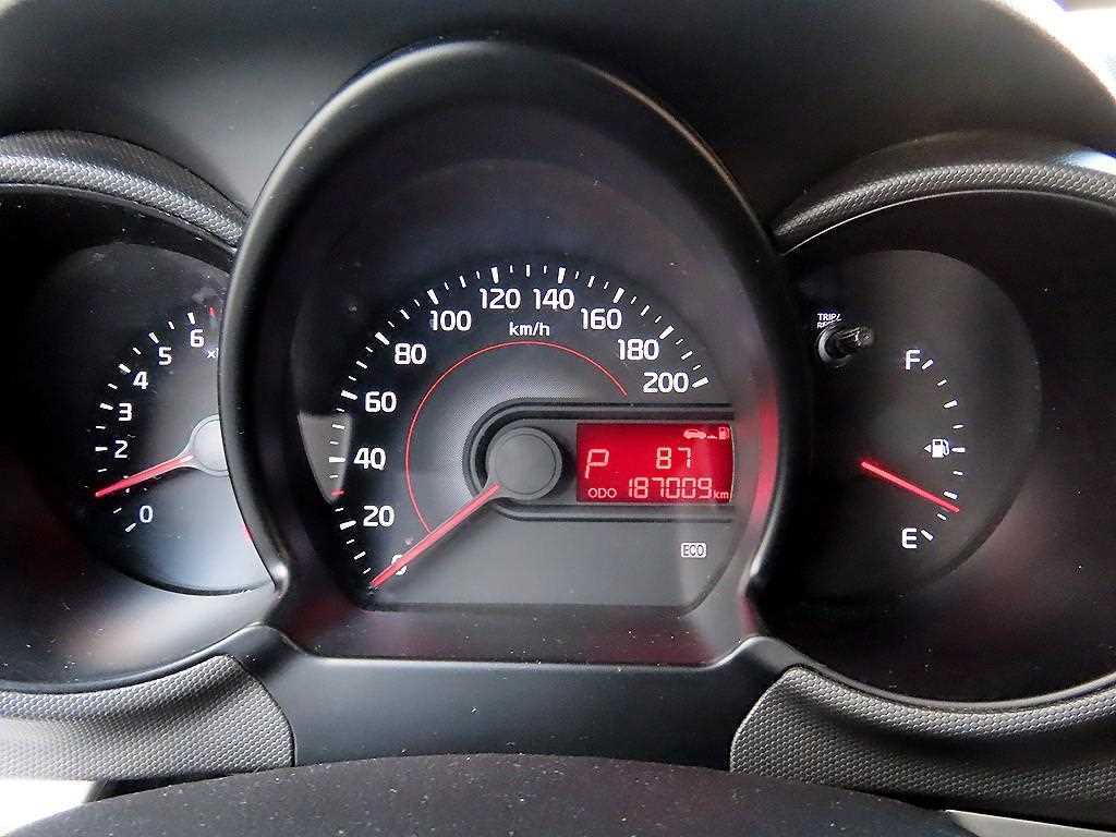Kia RAY — photo 10