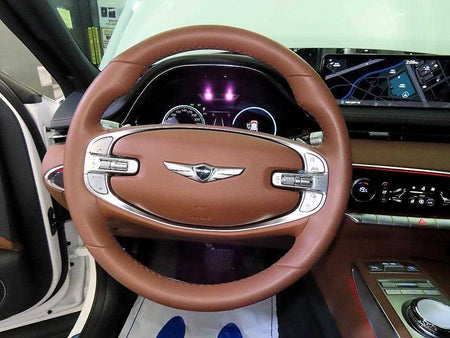 Genesis GV70 — photo 08